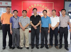 ����ҕ�l�󾯅f(xi��)�����|(zh��)�����Ʌf(xi��)�I(l��ng)��(d��o)���^��Ѹ�_(d��)